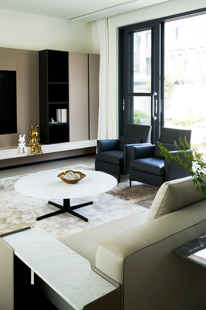 Vary Coffee Table Round, view 2