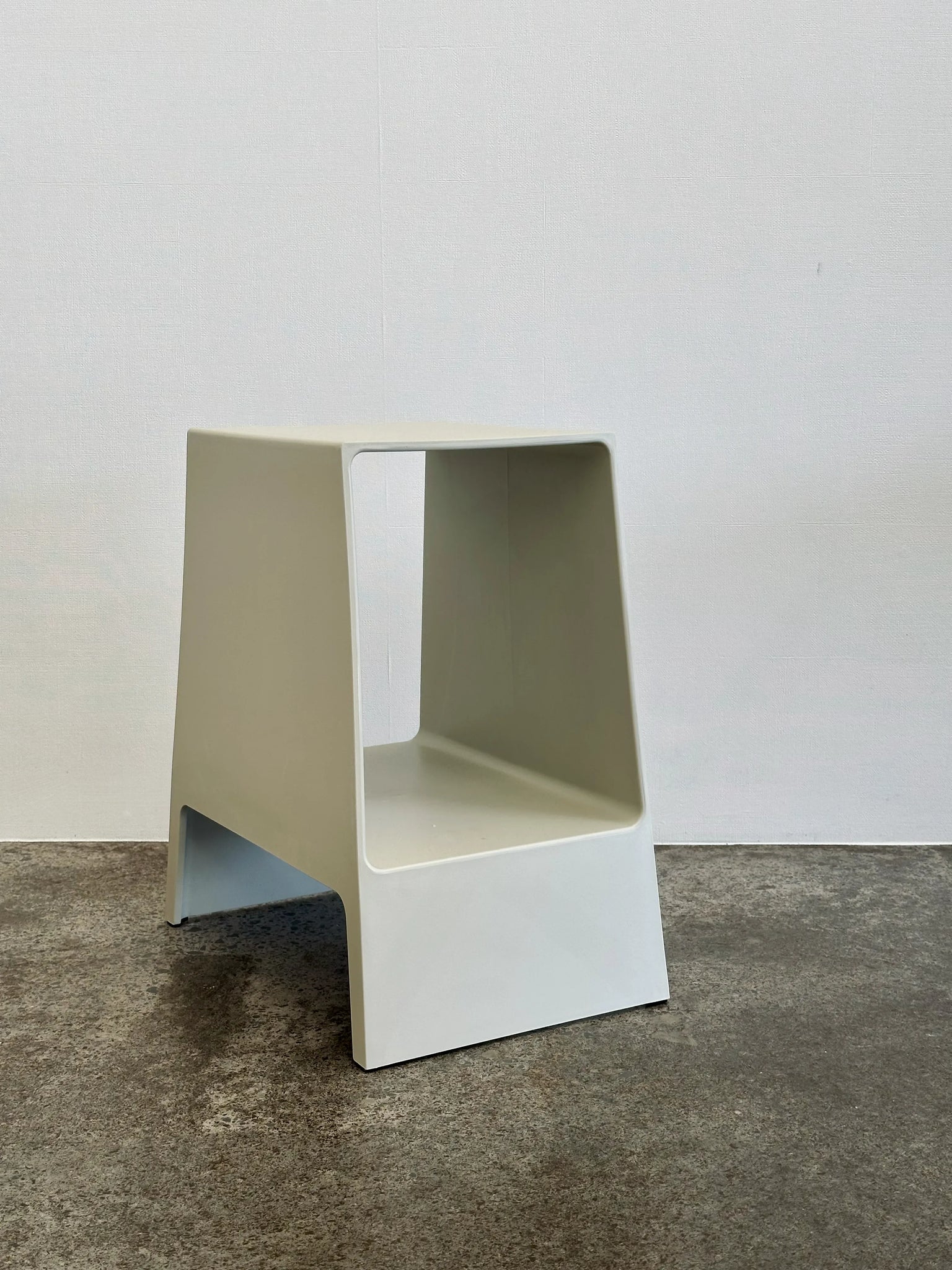 Tomo Side Table