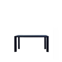 Joint Dining Table