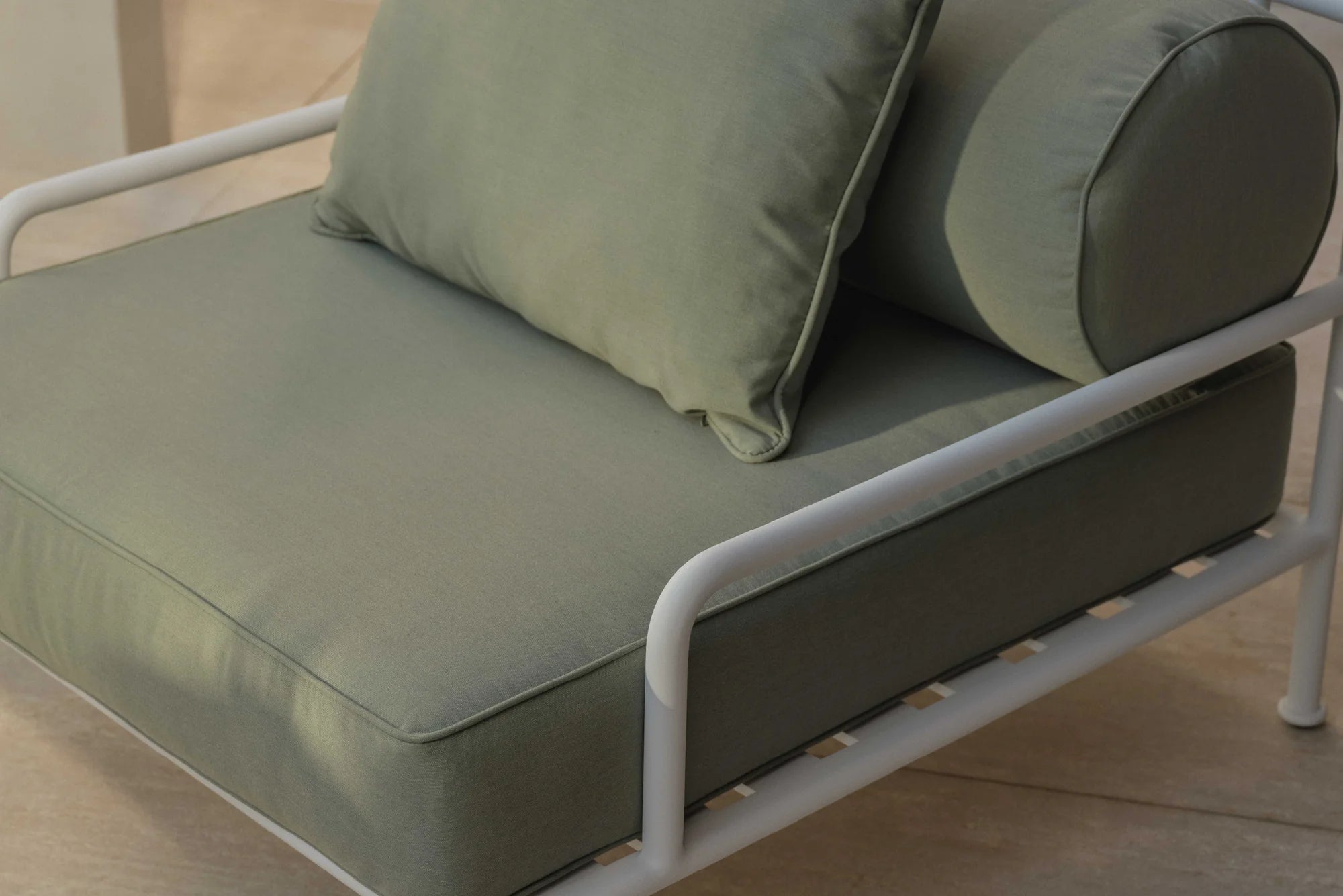 Rowe Outdoor Lounge Chair