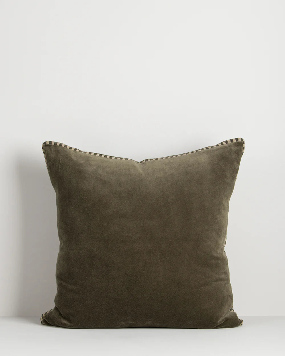 Edward Cushion, front view