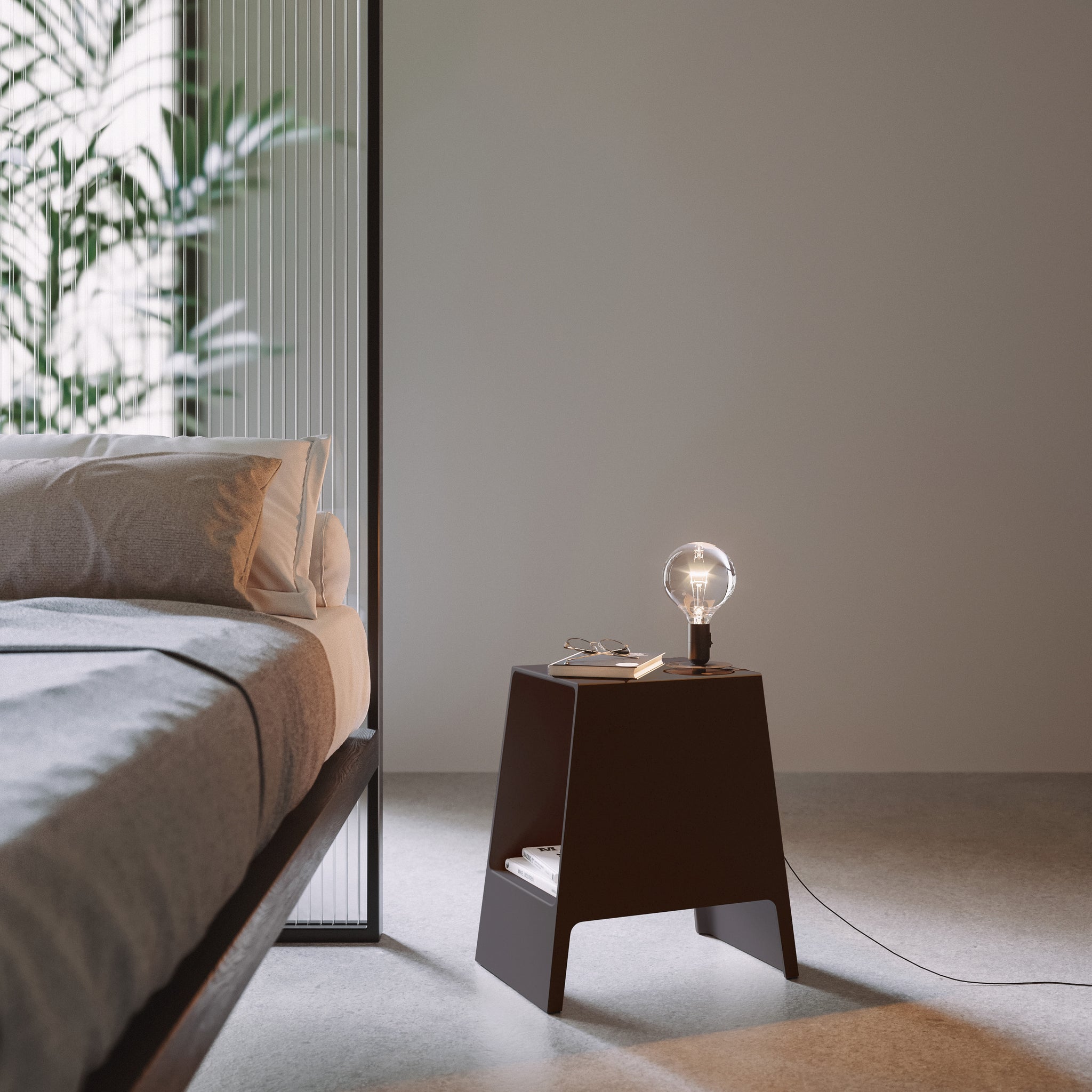 Tomo Side Table in black, side view