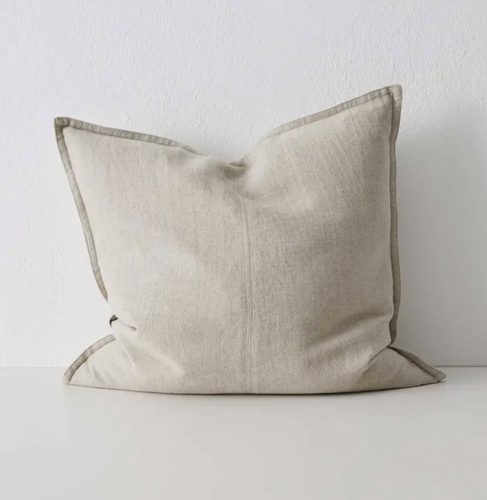 Como Cushion 60x60 in linen, view 4